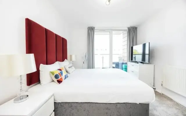 Hide Out Two Bed Apartment at ExCeL