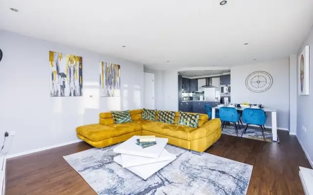 Daimee's Place 2 Bed and 2 Bath Property