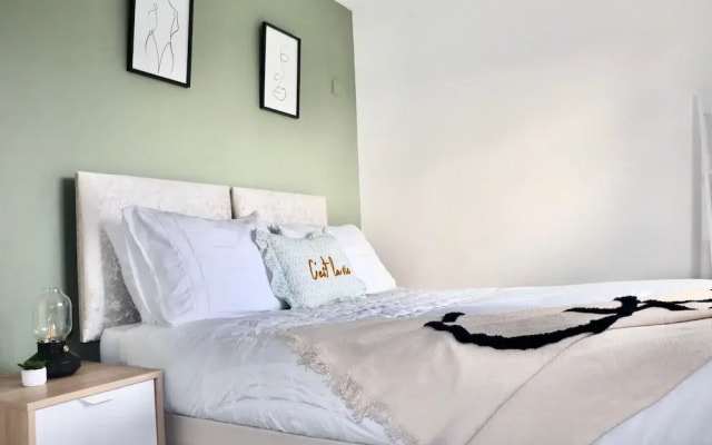 Stunning 1 Bedroom Apartment in Central London