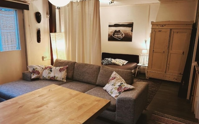 Old School Lodge Tahko Small Room