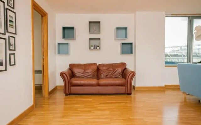 3 Bedroom Flat In East London