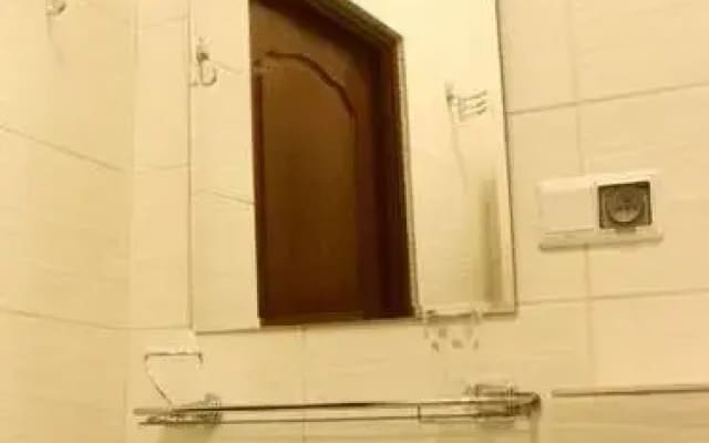Nil-Pol Apartments