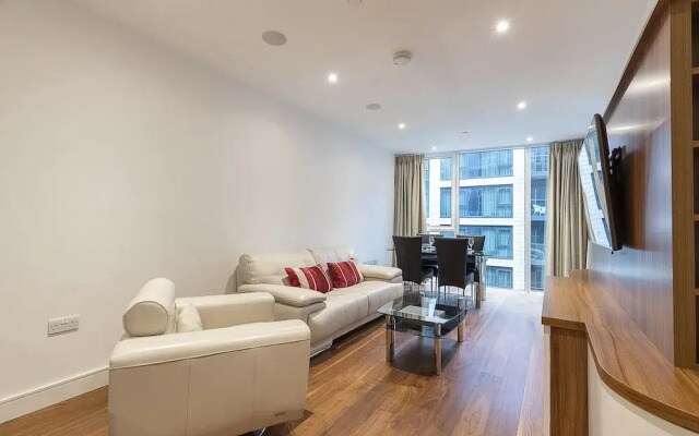 Charming 2BR Apt. Close to Wandsworth Town st