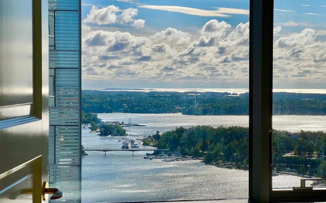 Luxury Skyscraper Apartment with Amazing view over Helsinki