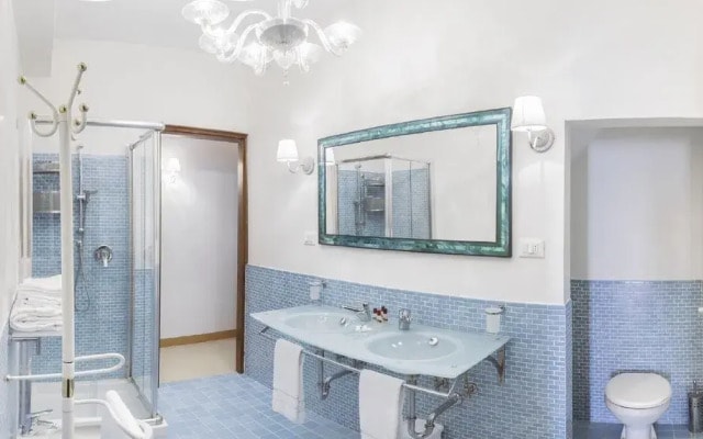 San Marco Luxury Canal View Apartments