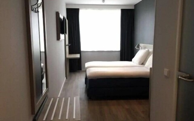 Joy Hotel