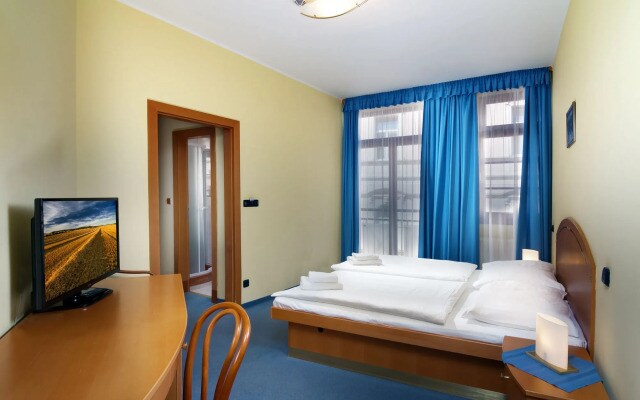 Hotel Ruze