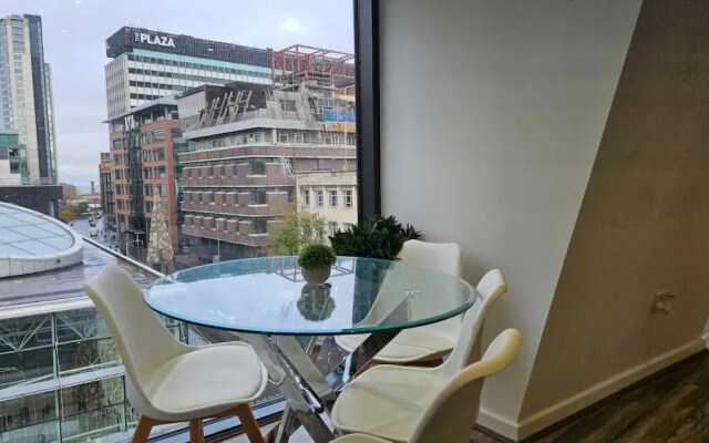 Cozy Liverpool Apartment With 2 Bedrooms