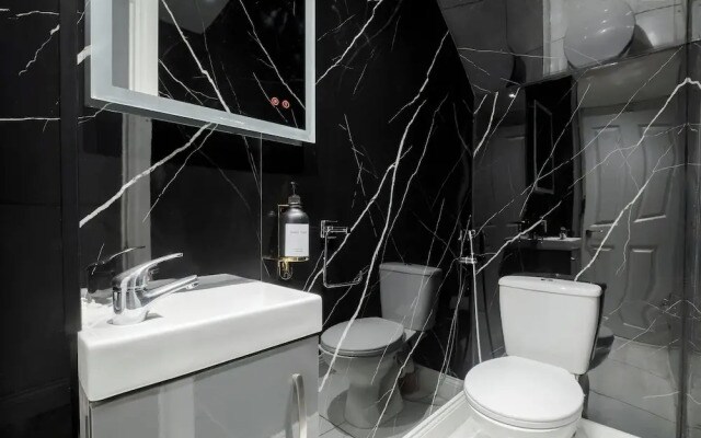 LONDONERS│Fabulous Four Residence