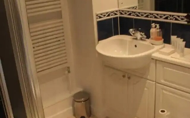 Self-Contained Luxury En Suite Room