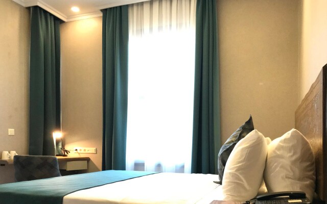 Galatahan Hotel
