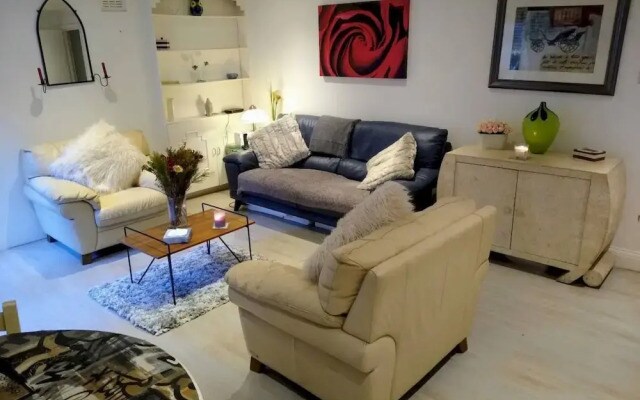 Maida Vale 2 Bedroom Garden Flat