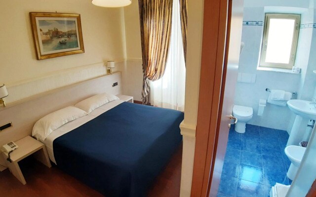 Mariano Hotel