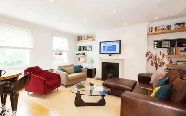 Private Apartment Earl's Court