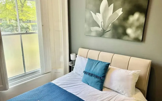 The Mornington Star Apartments