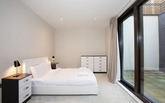 Split Level 2 Bed In Maida Vale, Near Paddington