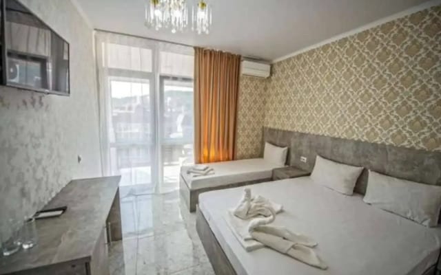 Grand Elif