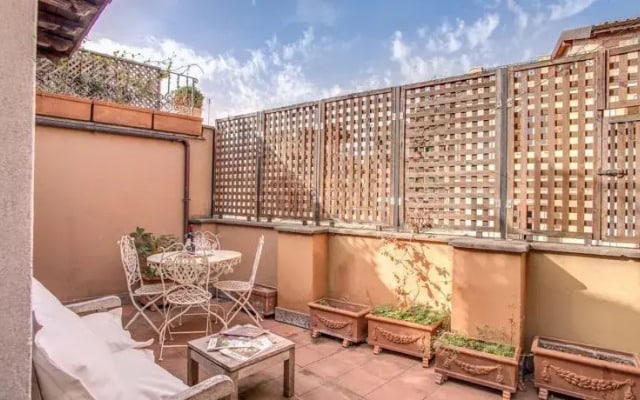 HI Spagna apartment Rome