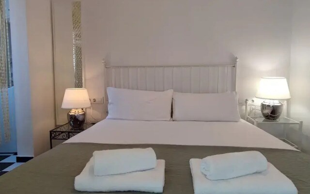 Catalan Comfort Near Sagrada Familia