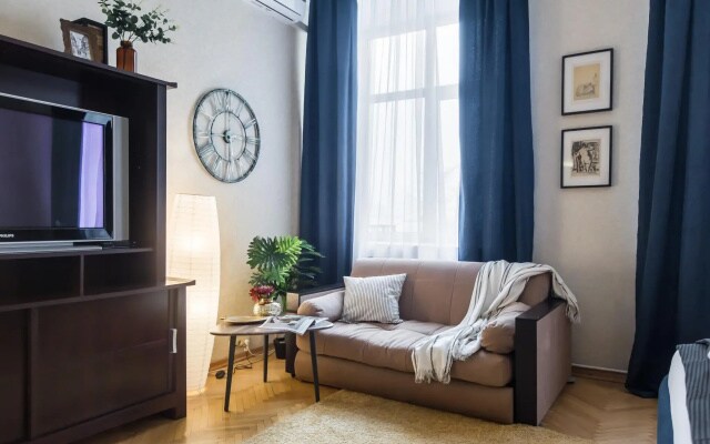 GMApartments (ДжиЭмАпартментс) на улице Серафимовича