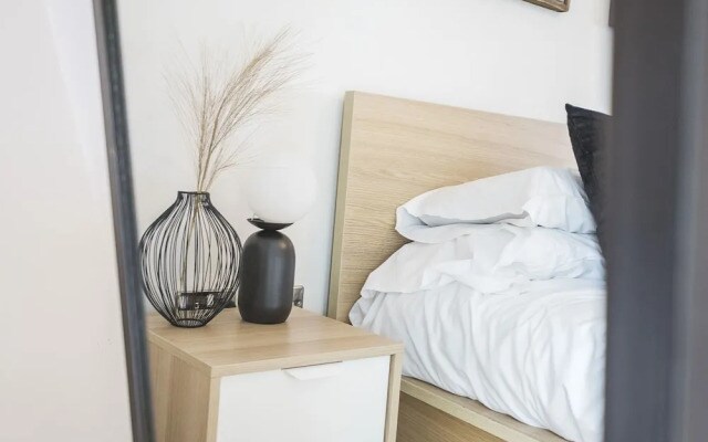 Modern Pet Friendly Apartment by MSS