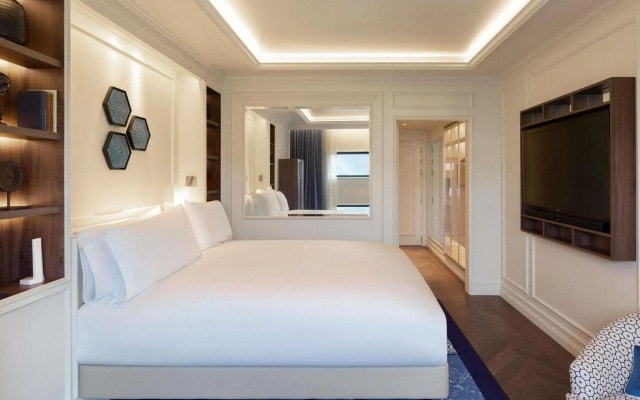 Sofitel Barcelona Skipper