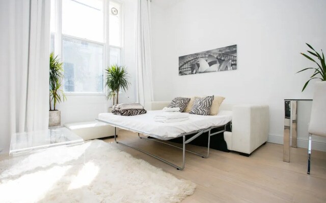 New Paddington Apartment Next to Hyde Park