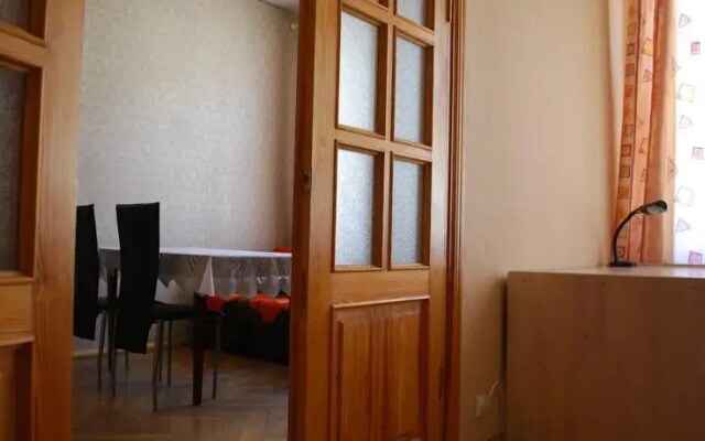 Lemon Apartment