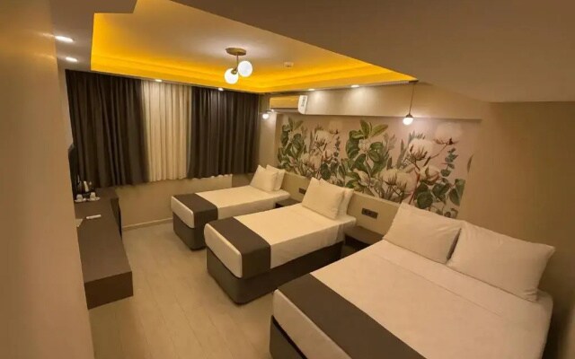 City Hotel