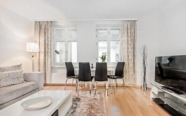 Go Happy Home Apartment Mikonkatu 11