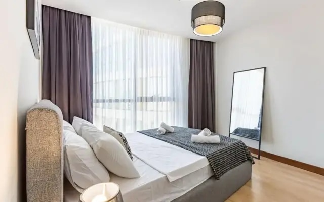 Charming Flat with Gorgeous City View in Atasehir