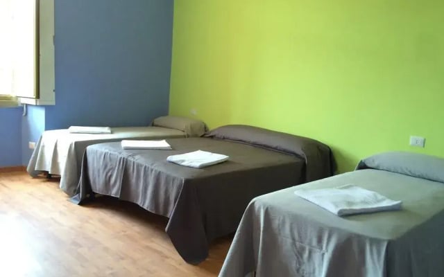 Lam Guest House Due