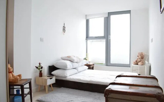 Bright 1 Bedroom Flat in Limehouse