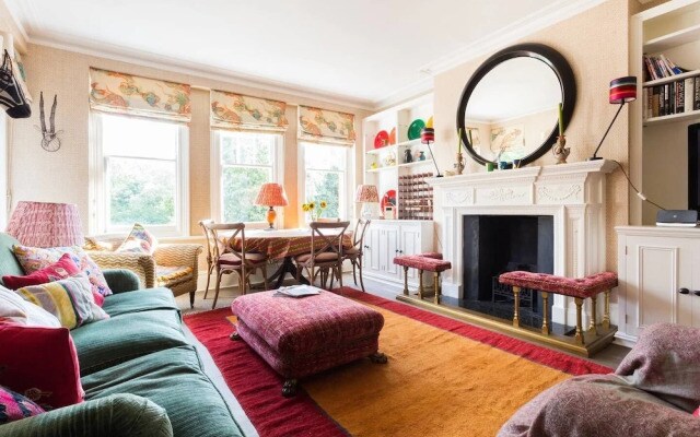 Beautiful Homely 3 Bedroom Battersea Park