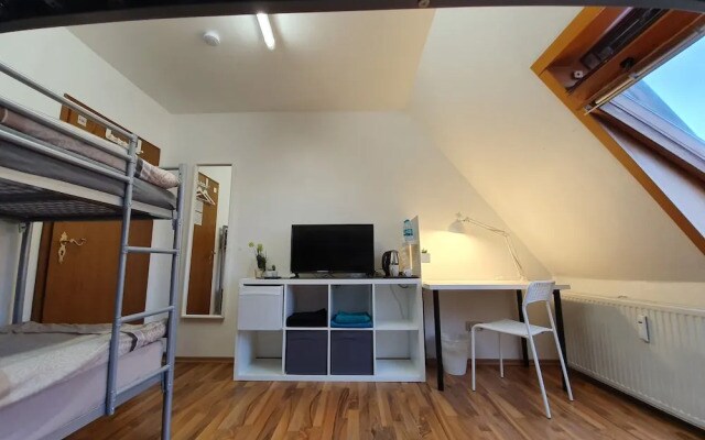 Kaiser Homestay