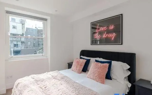 The Foley Residence II - Fitzrovia - by Frankie