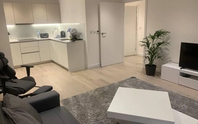 Luxurious 1-bed Apartment Located in London