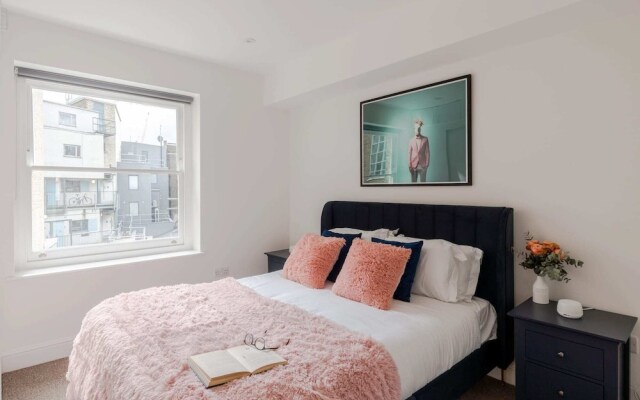 The Foley Residence - Fitzrovia - by Frankie
