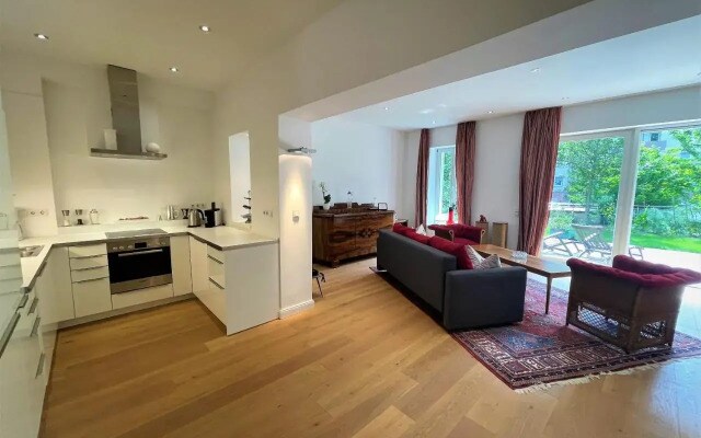 Deluxe Apartments Christina 120 m2 im Design Hotel Vosteen