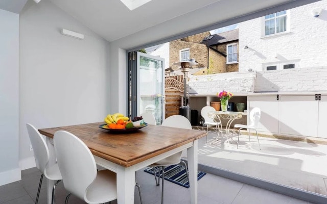 Battersea Retreat