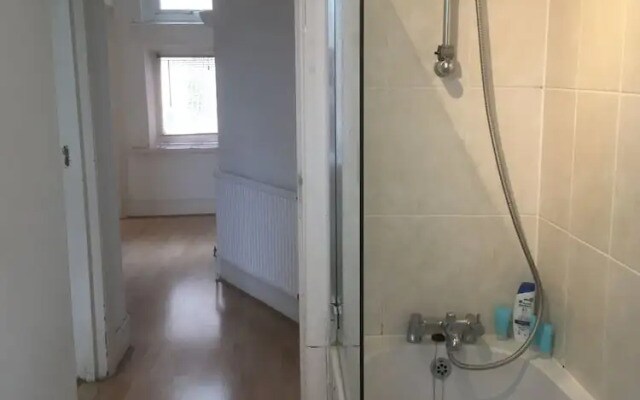 London Bridge - Entire 2 Bedroom Apart