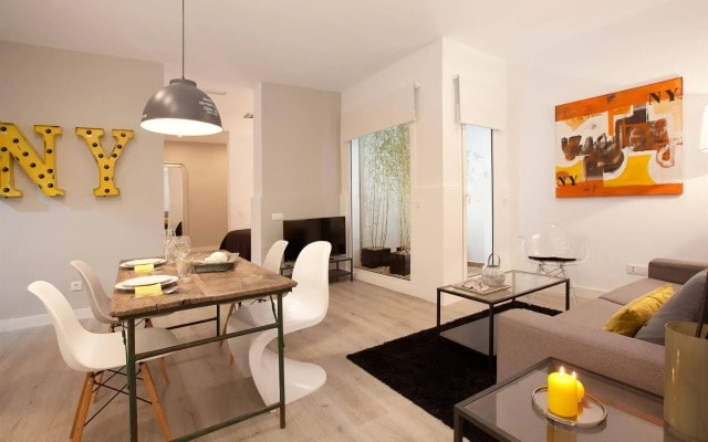Click&Flat Seneca Suites