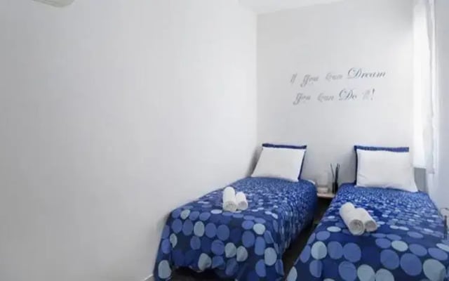 Enzo B&B Paralel