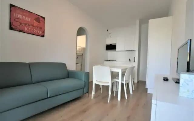 Cozy Apartment With Balcony Near Piazza Torino