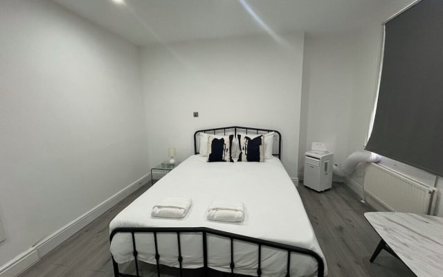 Flat 3 Beauchamp Place