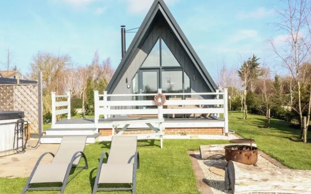 Buttercup Lodge
