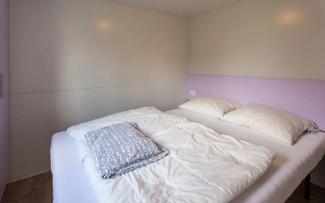 Snug Mobile Home in Januv Dul Bohemian With Pool