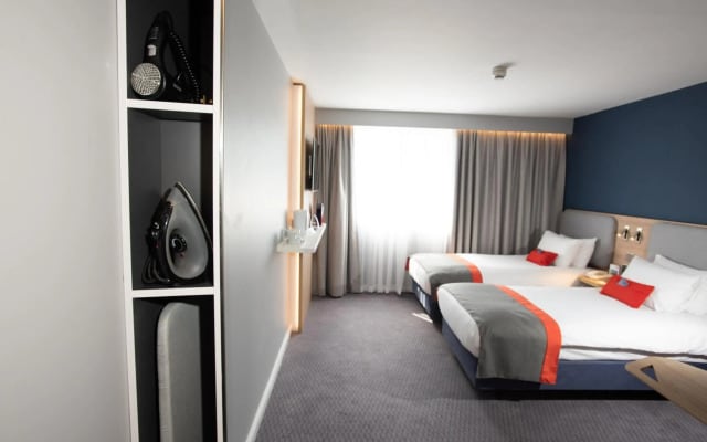 Knowsley Inn & Lounge