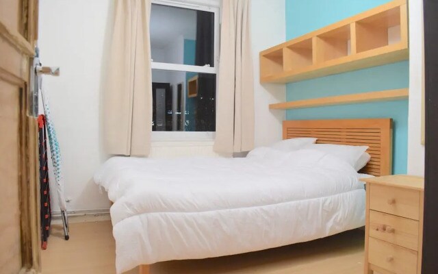 3 Bedroom Flat Sleeps 6 in Bethnal Green