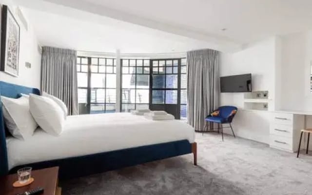 Leicester Square 3Br Penthouse W/ Terrace & Lift